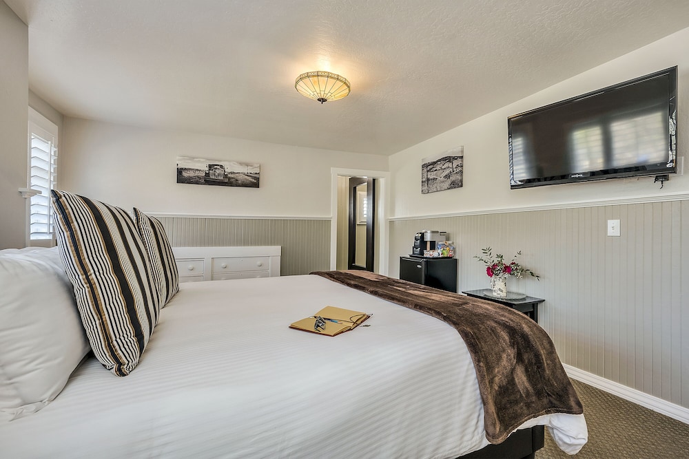 Luxury Room, 1 King Bed with Sofa bed (Palisades) photo 3