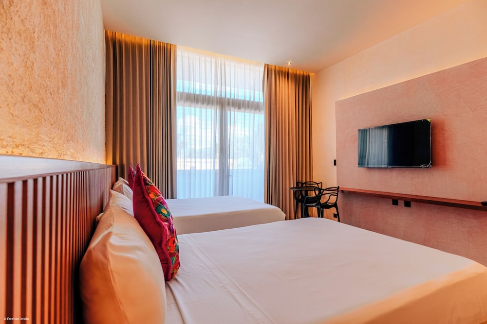 Deluxe Double Room, 2 Double Beds, Housekeeping, Garden View