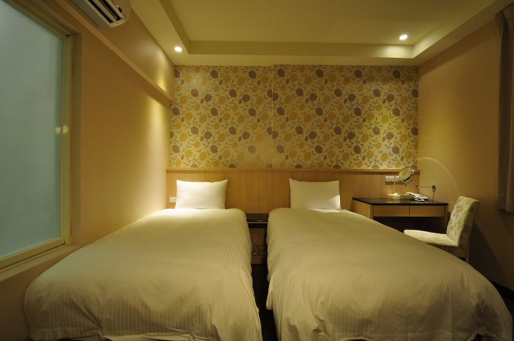Standard Twin Room photo 3