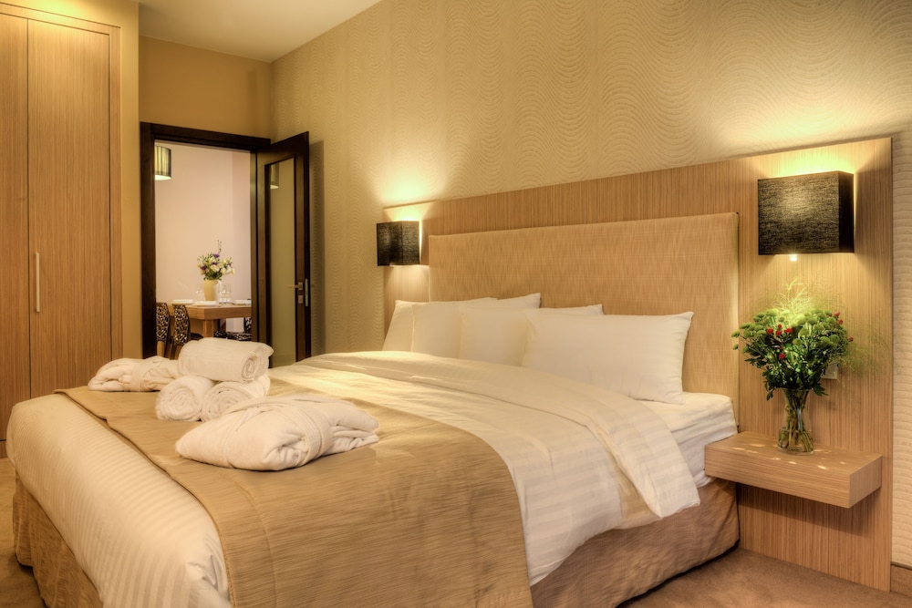 Suite, 1 Bedroom photo 2