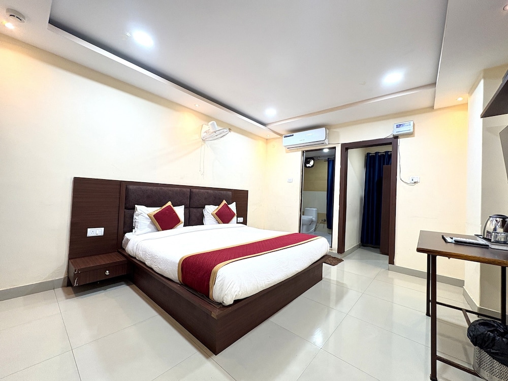 Luxury Double Room, City View