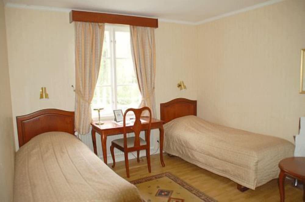 Double Room, Shared Bathroom photo 1