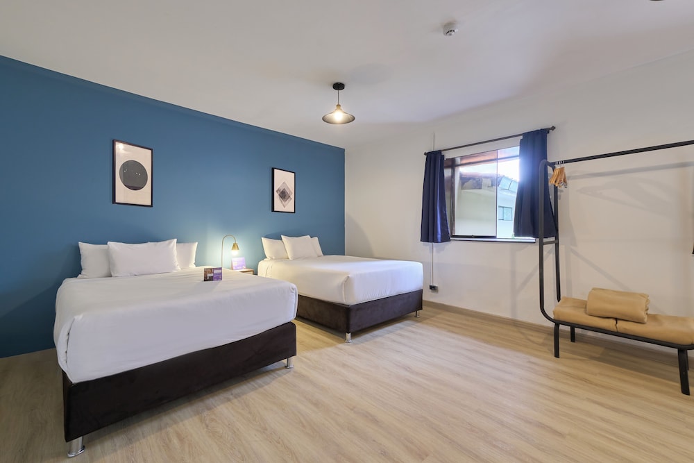 Traditional Room With Six Beds