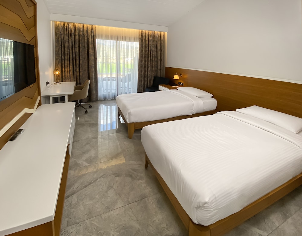 Superior Room (Plus)