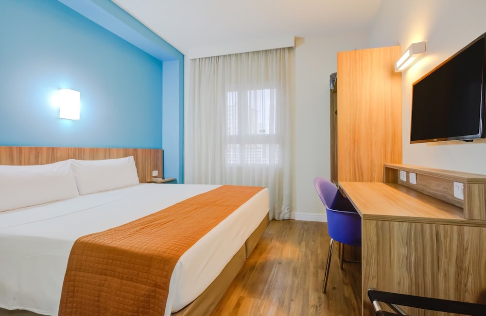 Standard Double Room, 1 King Bed photo 2