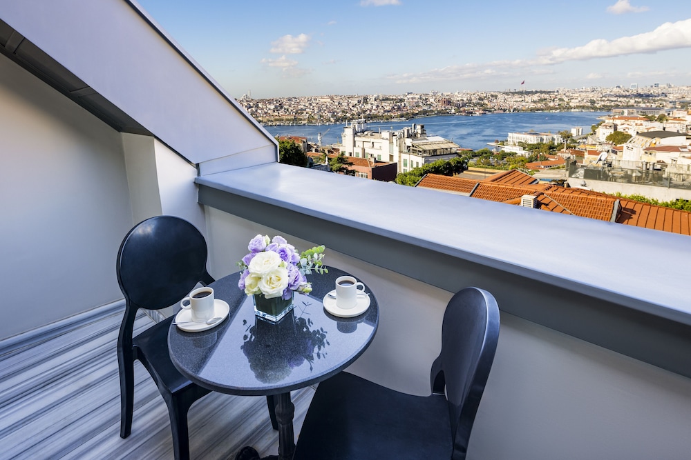Royal Suite With Sea View