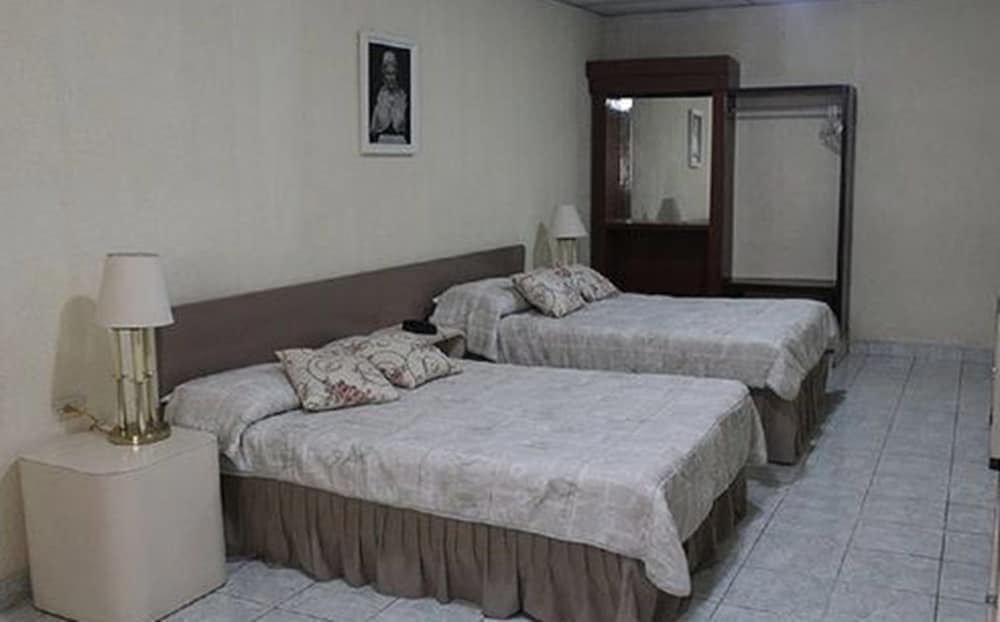 Economy Double Room photo 2