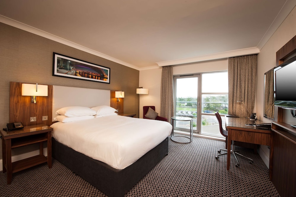 Deluxe Room, 1 Queen Bed - Photo 4