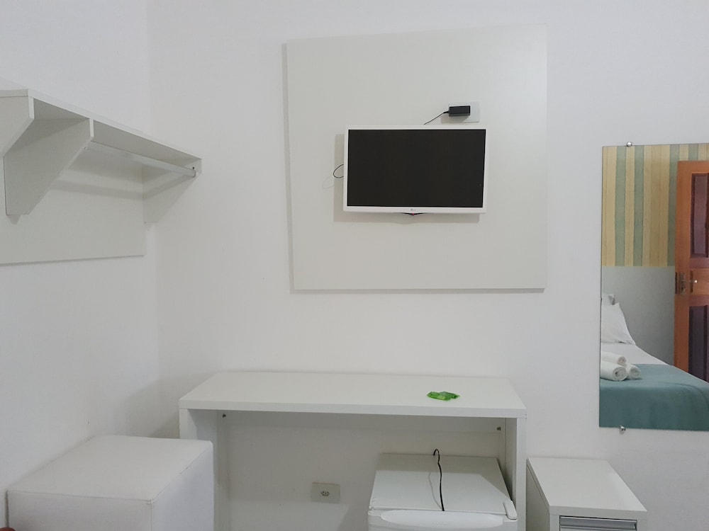 Family Room - Photo 2