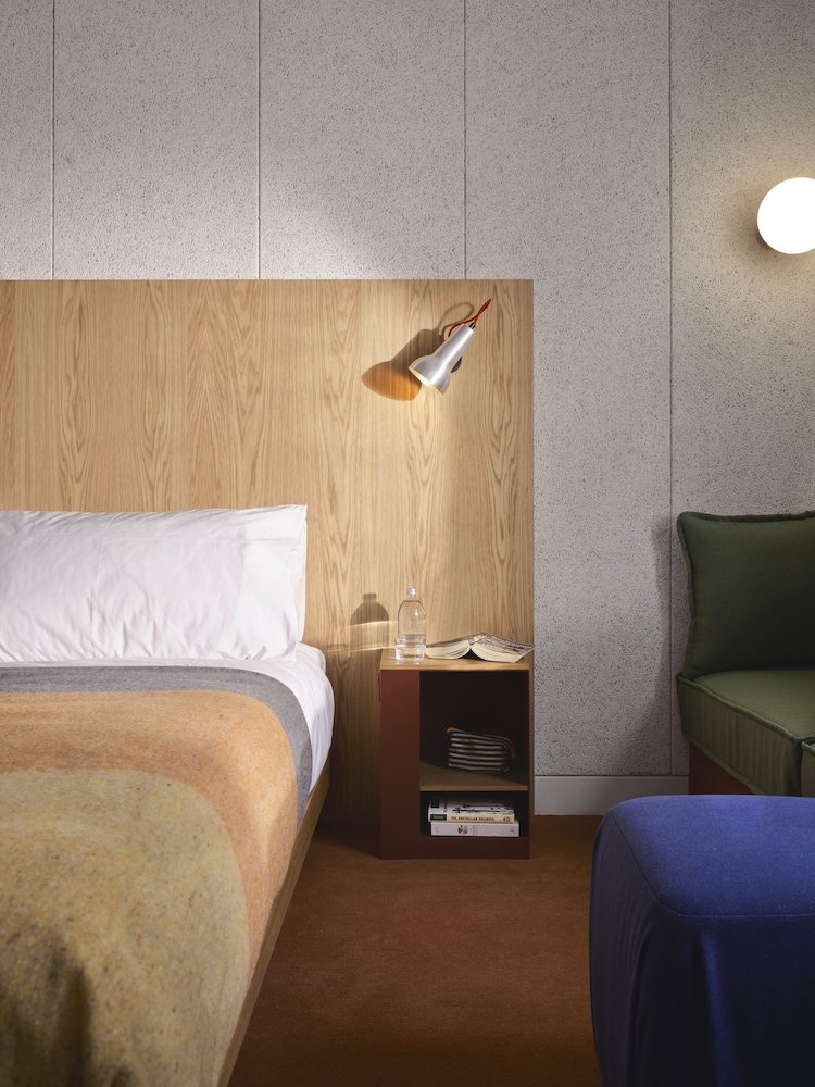 Room, 2 Double Beds (Double)