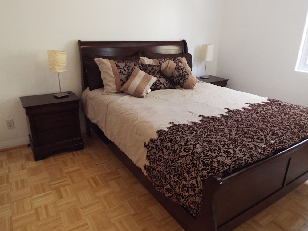 3 Bedroom 2 Bath Apartment photo 1