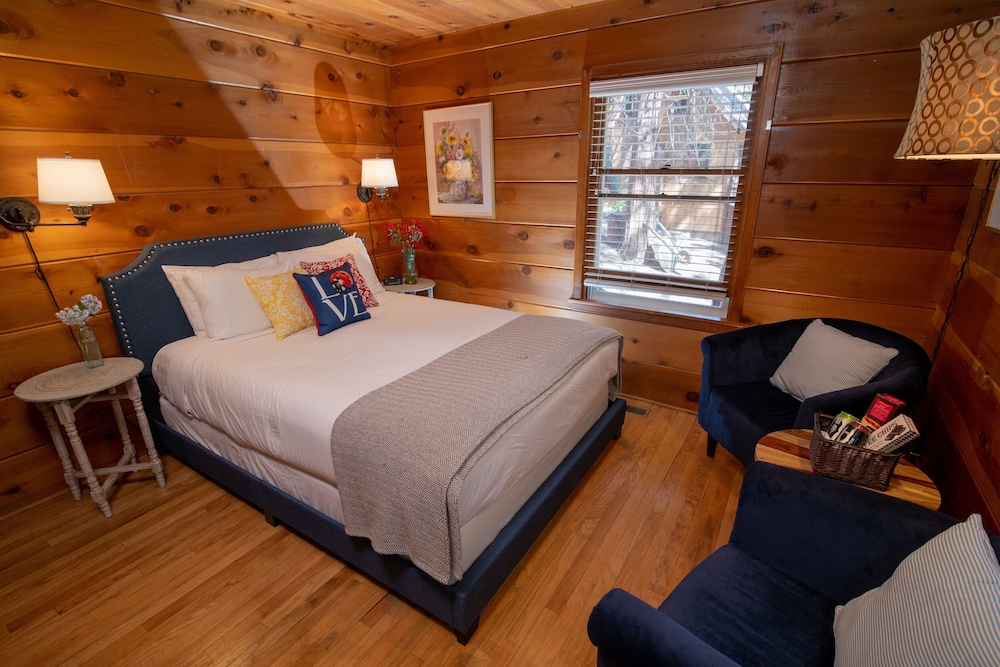Ponderosa Suite photo 2