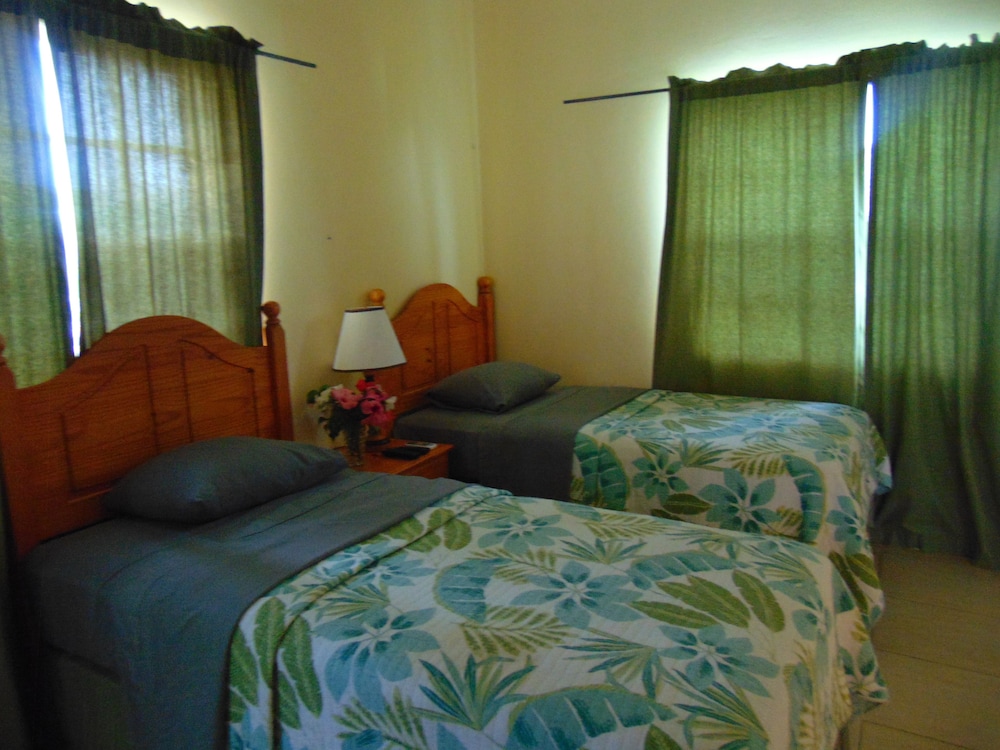 1-Family Apartment, Garden View