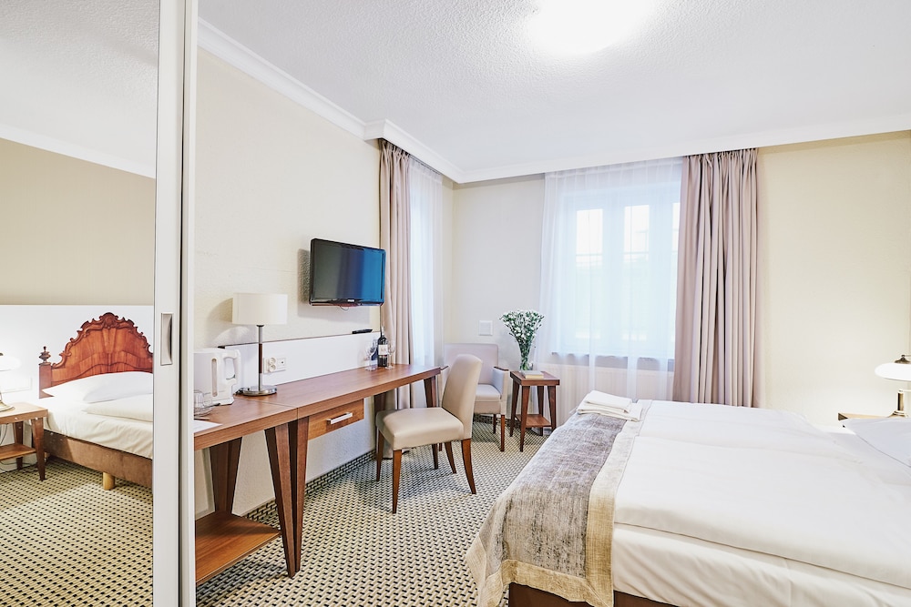 Standard Twin Room photo 2