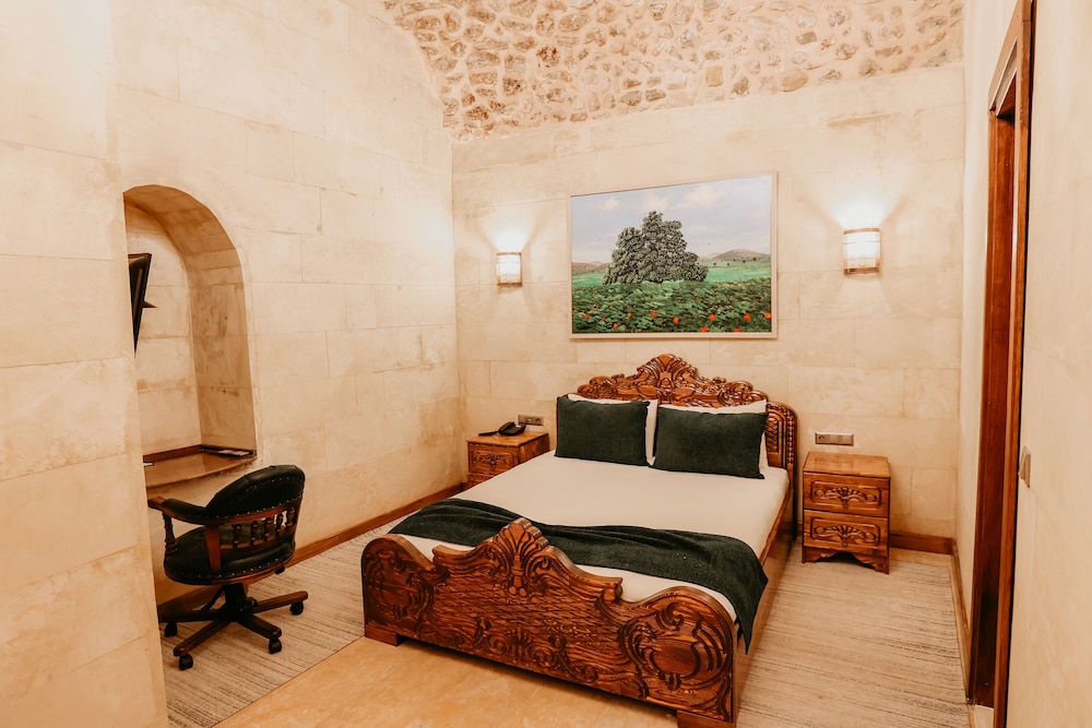 Comfort Suite photo 1