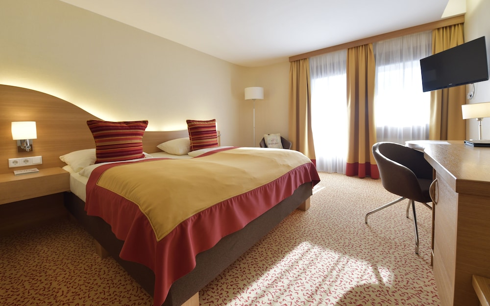 Comfort Single Room Lake Side
