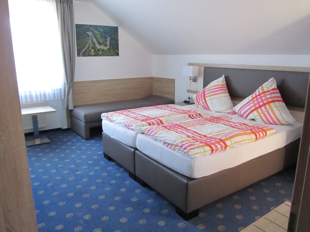 Double Room - Photo 2