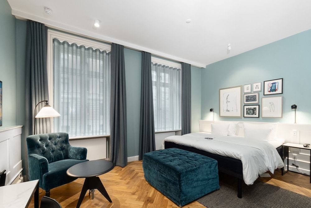 Superior Room (1 King Size Bed or 2 Single 180x200cm) photo 3
