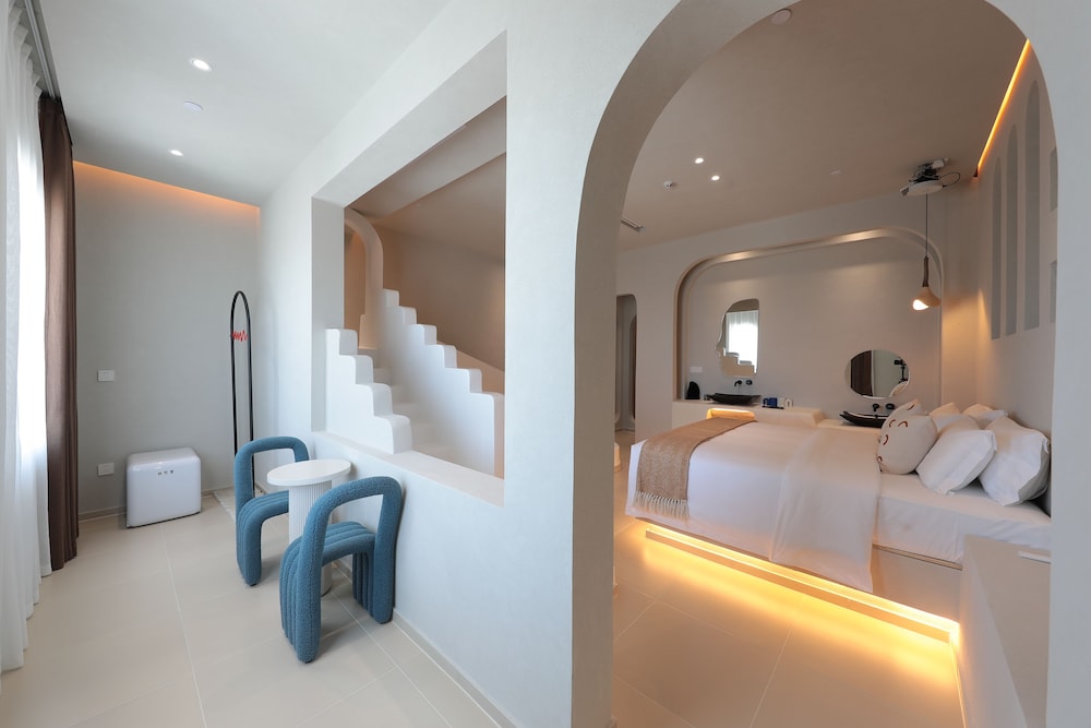 Deluxe Triple Room, Sea View photo 2