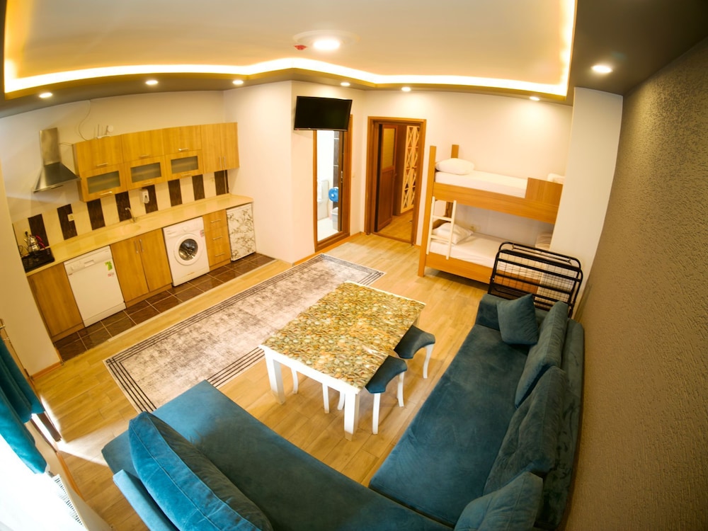 Apartment, 1 Bedroom, Ground Floor photo 2