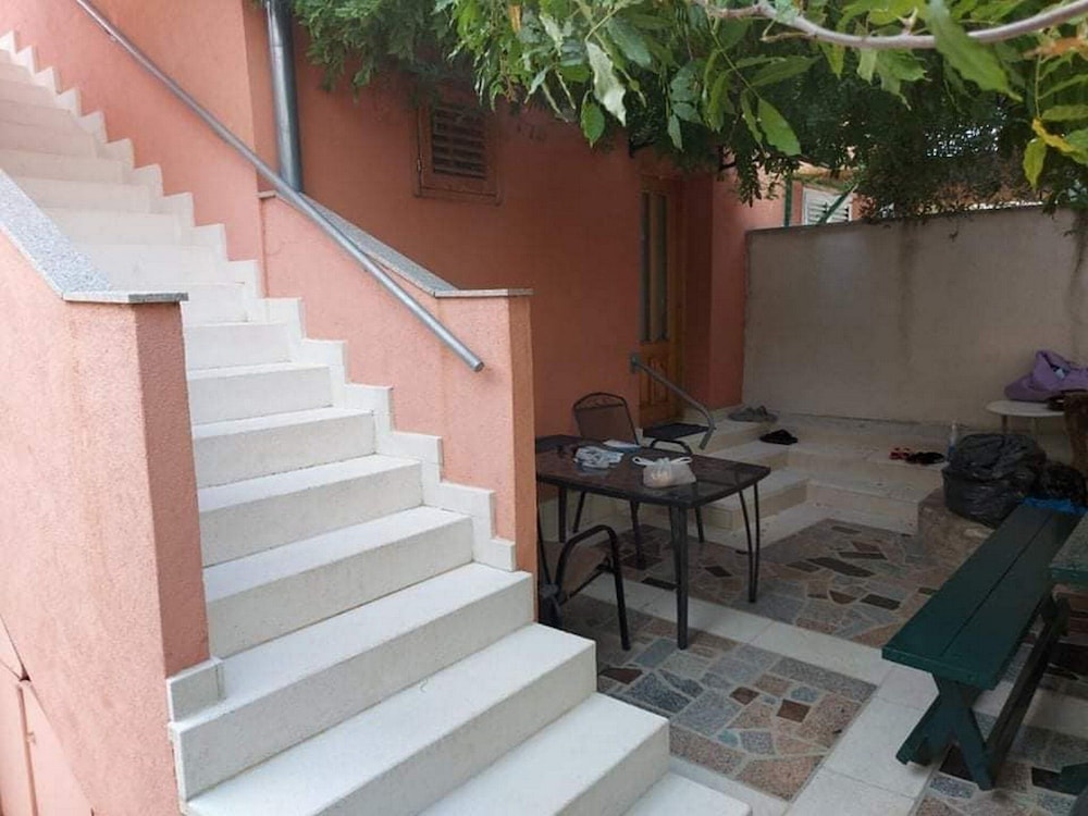 Apartment (One Bedroom Apartment With Balcony An) photo 2