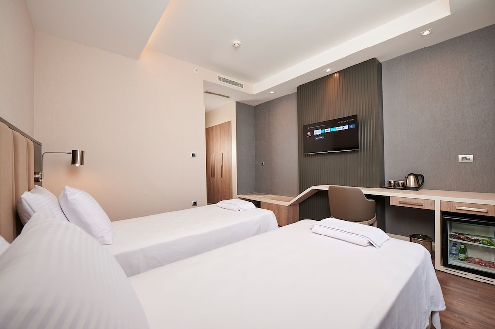 Deluxe Twin Room photo 2