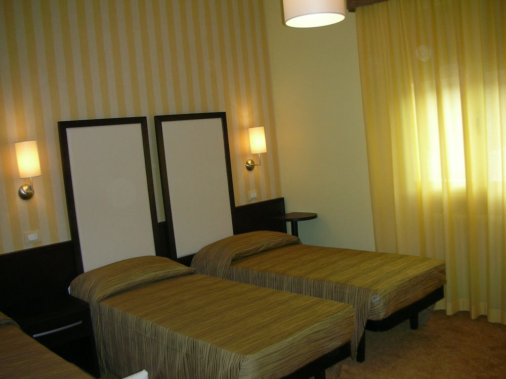 Standard Triple Room photo 1