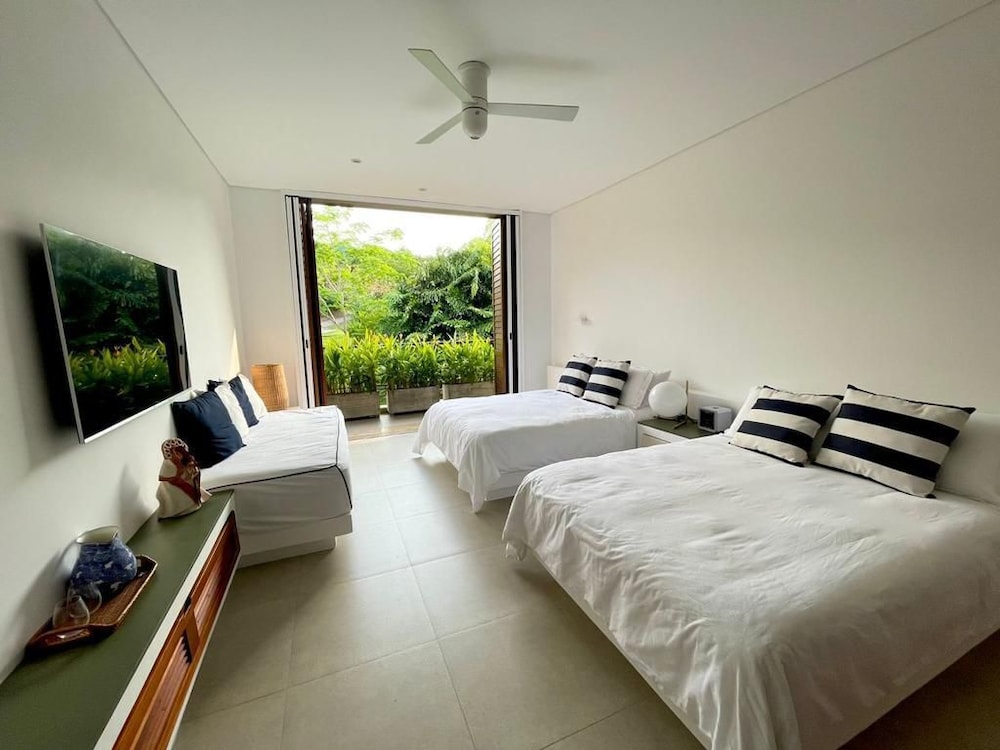 Luxury Apartment photo 1