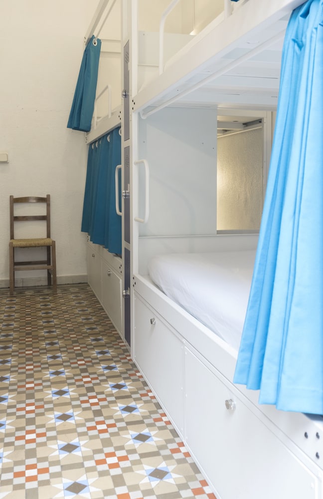 1 bed in 4-Bed Mixed Dormitory Room photo 2