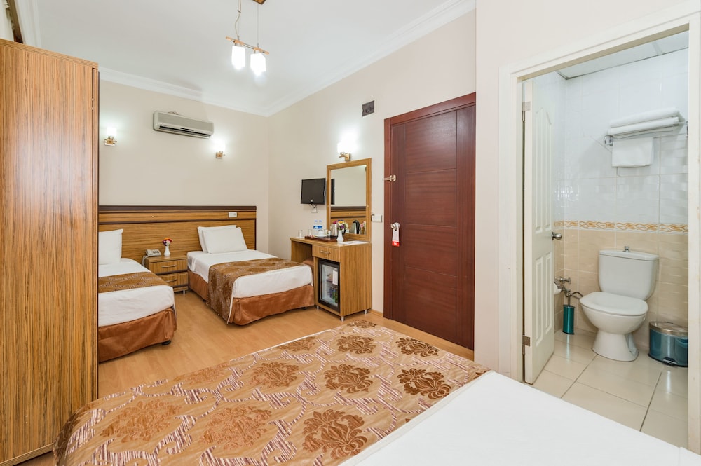 Triple Room photo 2