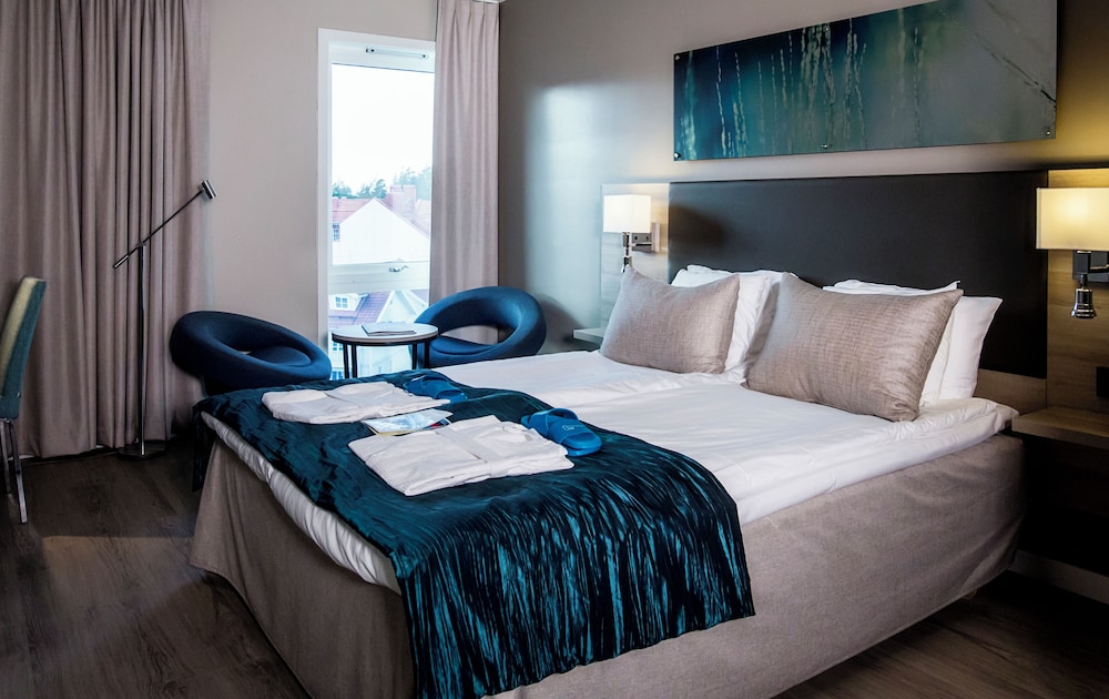 Standard Room, 1 Queen Bed photo 1