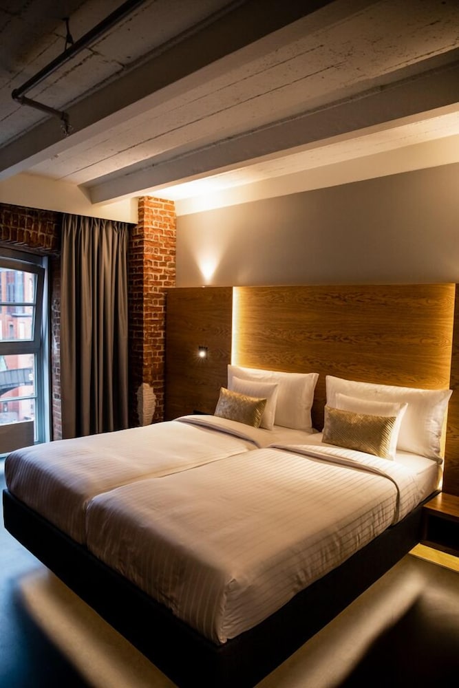 Comfort Double or Twin Room thumbnail 5