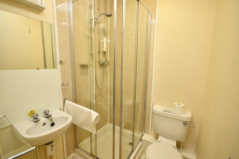 Deluxe Quadruple Room - Photo 5