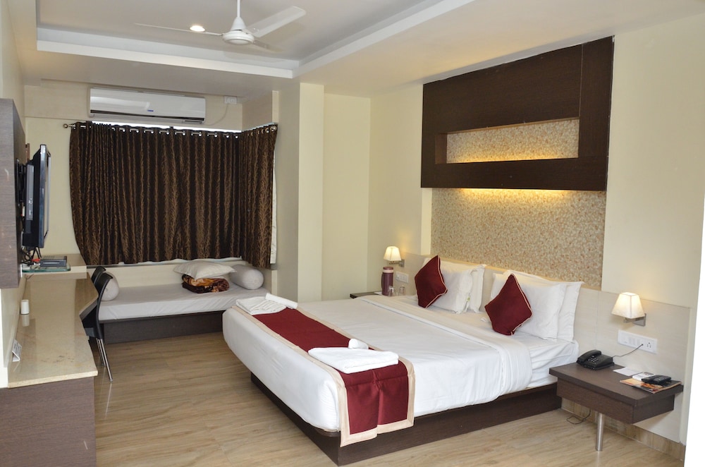Deluxe Suite photo 2