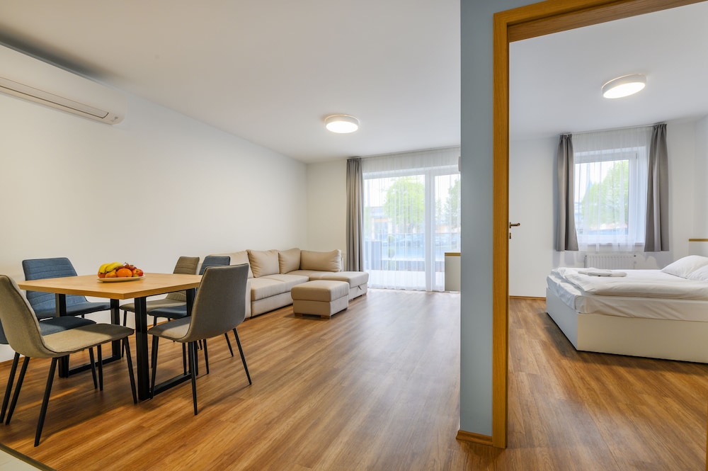 Family Apartment, 2 Bedrooms photo 1