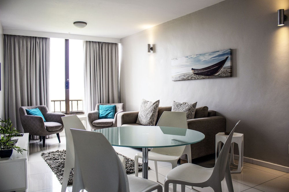 TWO BEDROOM APARTMENT - 416