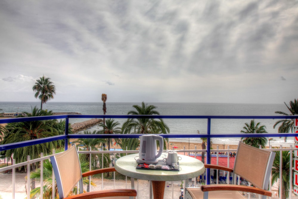 Double or Twin Room, Balcony, Sea View - Photo 6