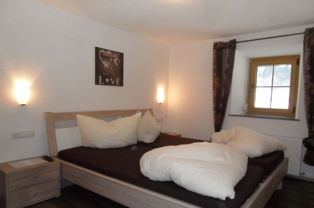 Family House, 3 Bedrooms, Non Smoking, Garden View photo 2