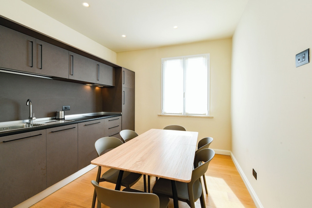 Standard Apartment, Multiple Beds, Kitchenette, Annex Building (Converts to 2 Twin Beds) - Photo 14