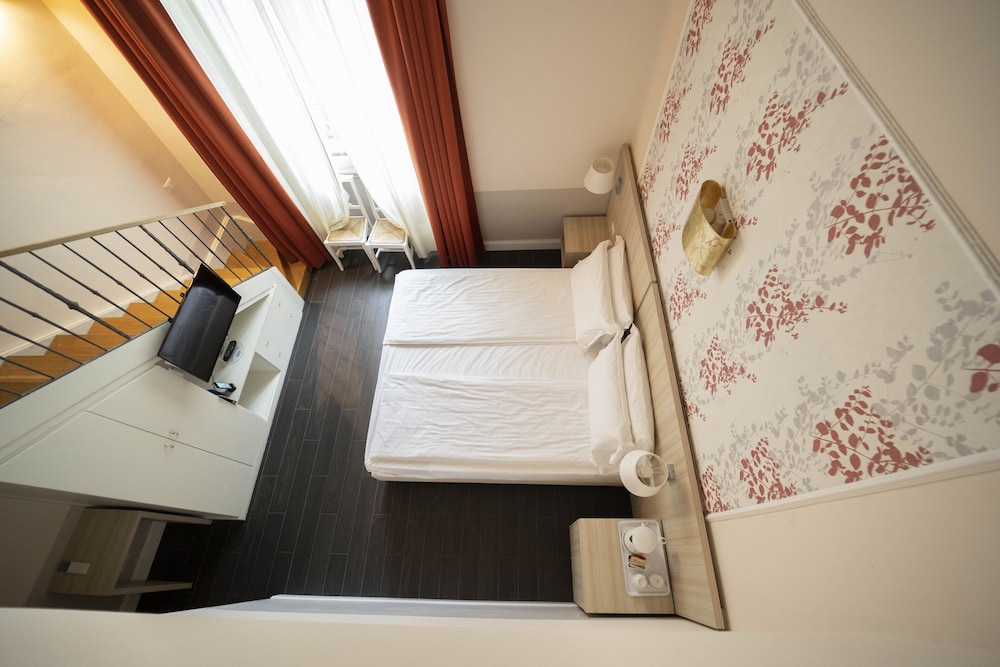 Triple Room, Private Bathroom photo 2