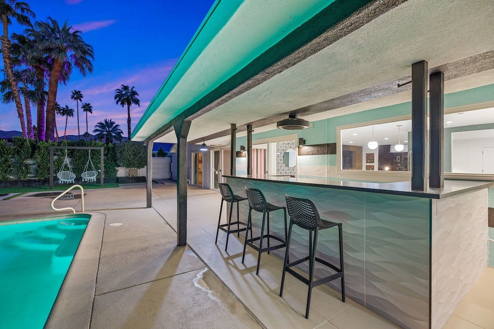 The Ritz - Luxury Home With Pool Speakeasy Bar, Billede 11