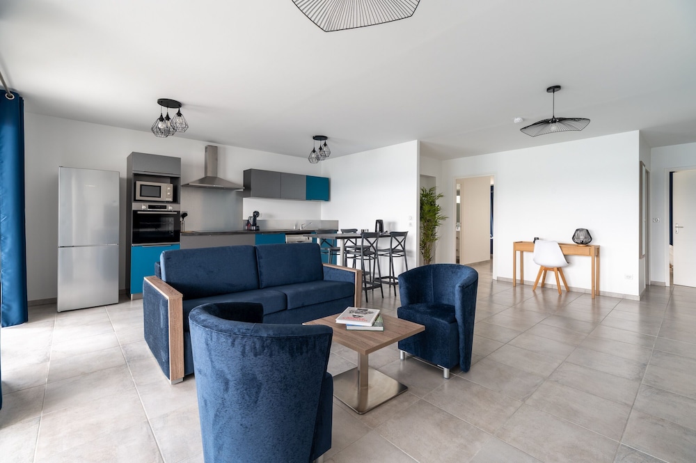 Family Apartment, 2 Bedrooms, 2 Bathrooms - Photo 4