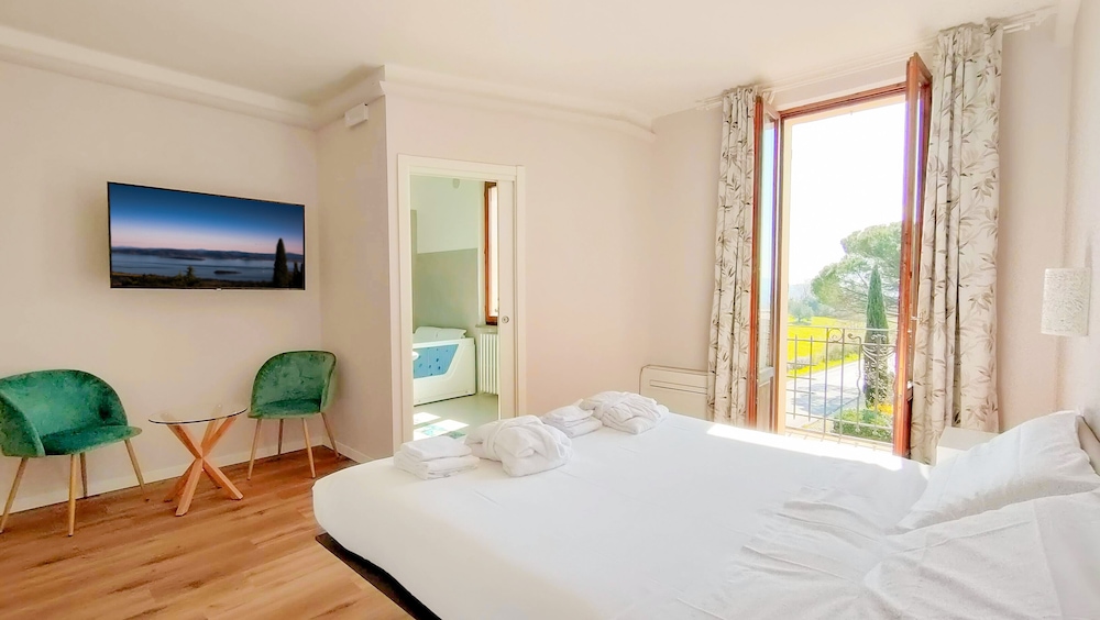 Luxury Room photo 3