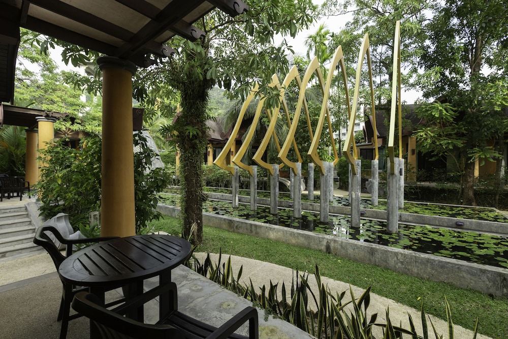 Villa (Tropical) - Photo 2