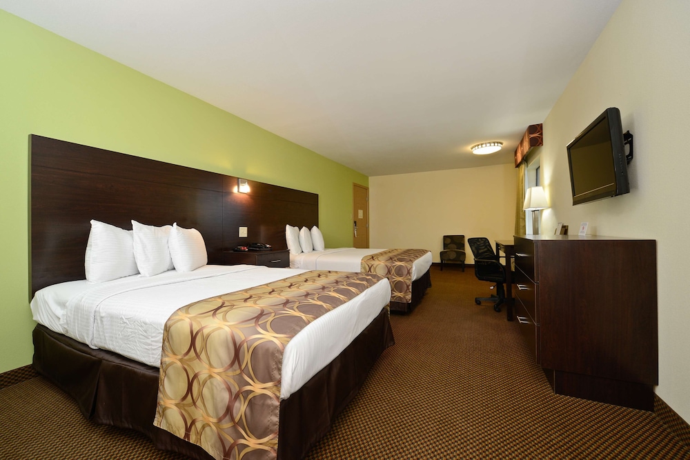 Room, 2 Double Beds, Non Smoking, Kitchen - Photo 3
