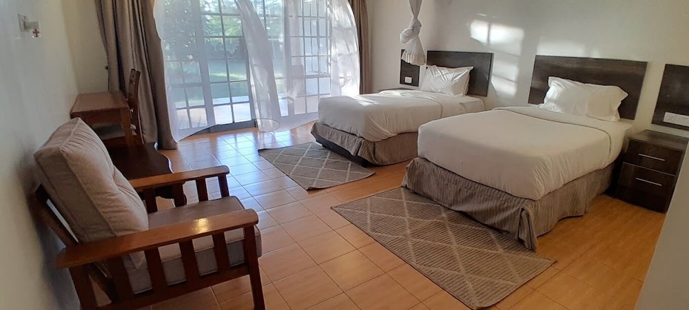 Deluxe Twin Room, Garden View