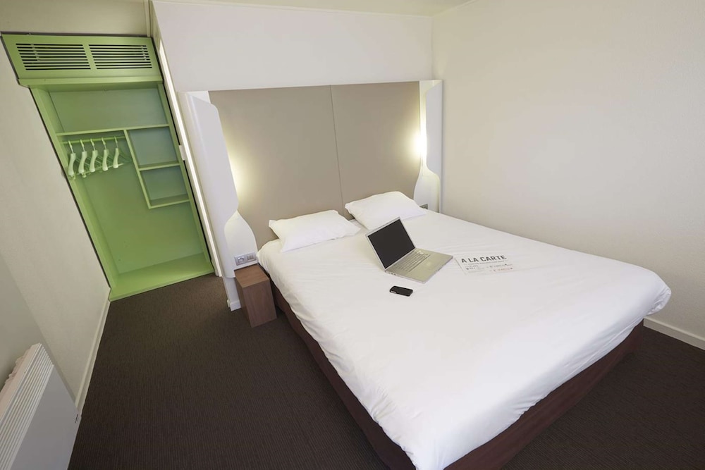 Standard Room, 1 Double Bed - Photo 6