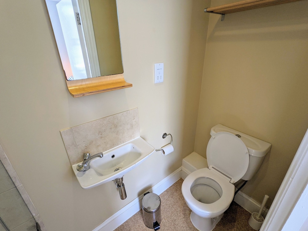 City Room photo 3