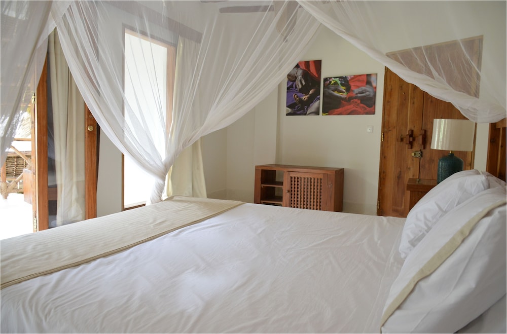 Deluxe Villa, 3 Bedrooms, Garden View (NYATI) photo 1