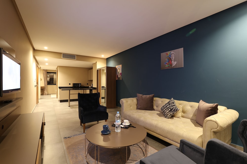Junior Suite - Photo 1